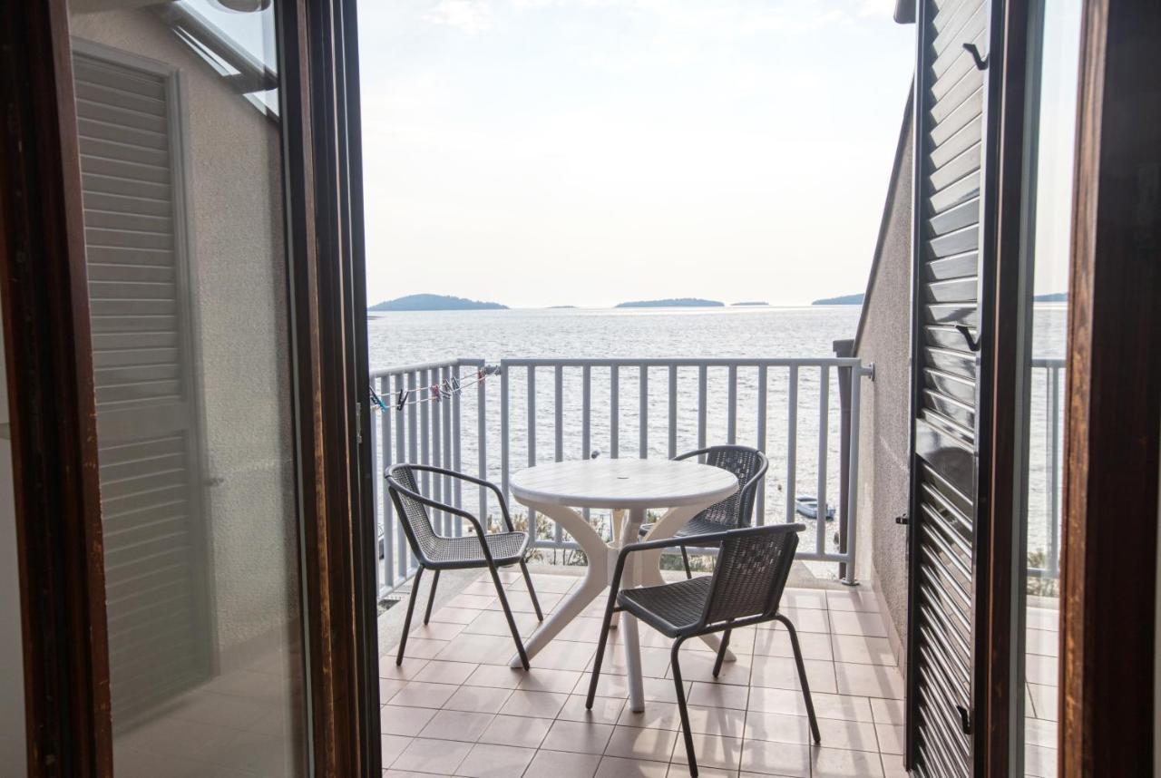 Apartments By The Sea Brodarica, Sibenik - 13615 Exterior foto