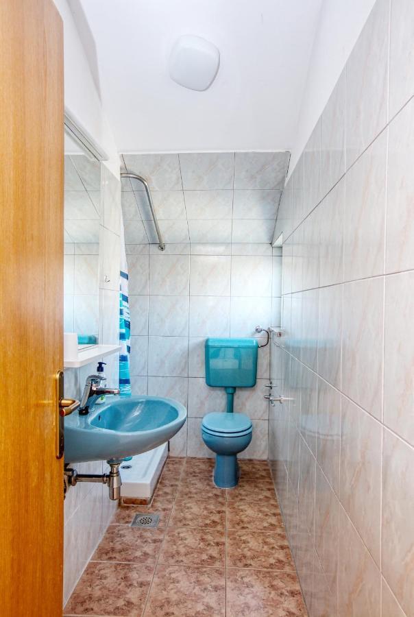 Apartments By The Sea Brodarica, Sibenik - 13615 Exterior foto