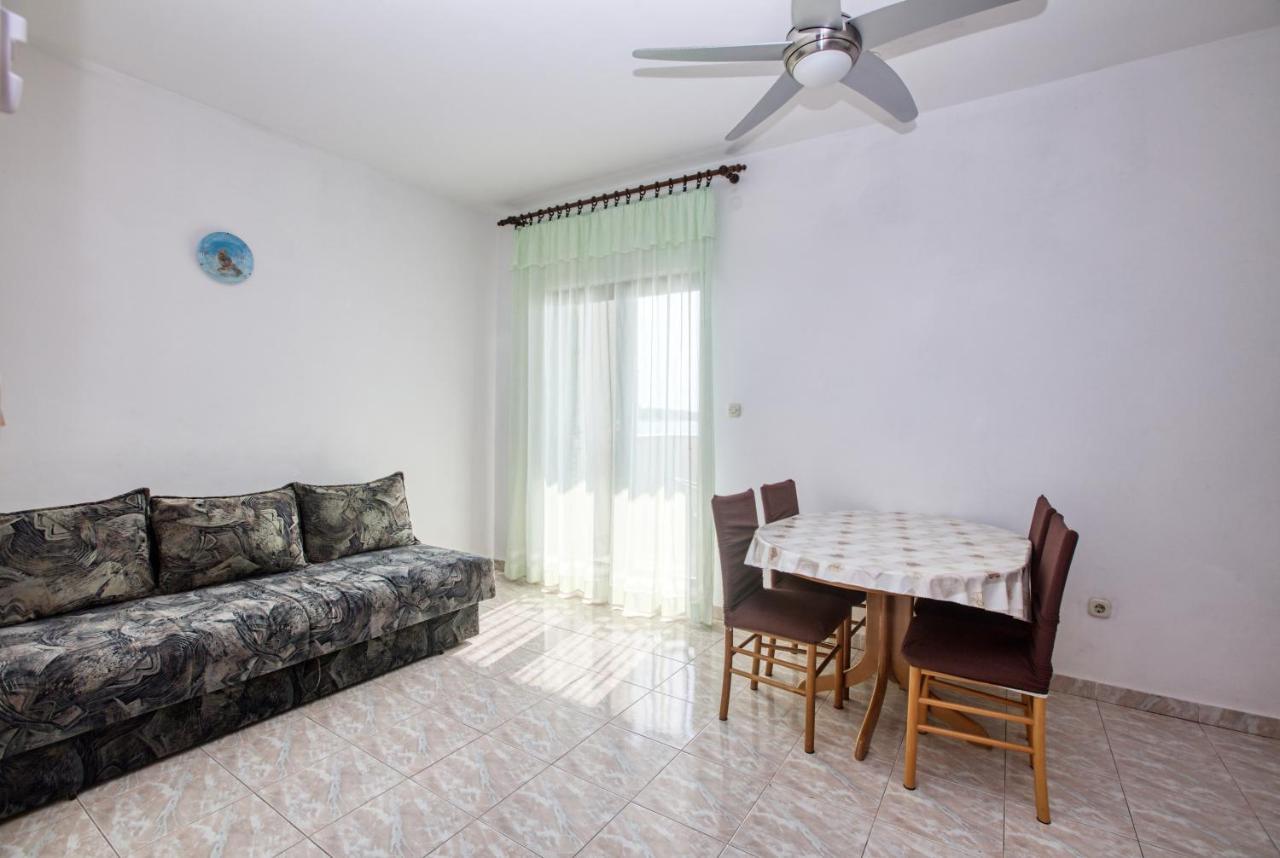 Apartments By The Sea Brodarica, Sibenik - 13615 Exterior foto